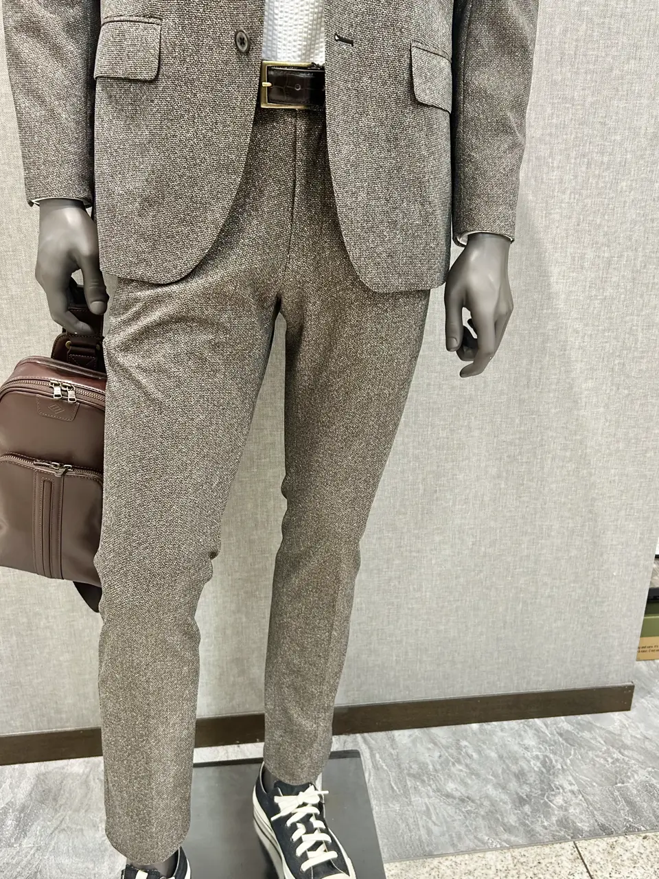 JOSEPH ABBOUD 上田 コーディネート画像