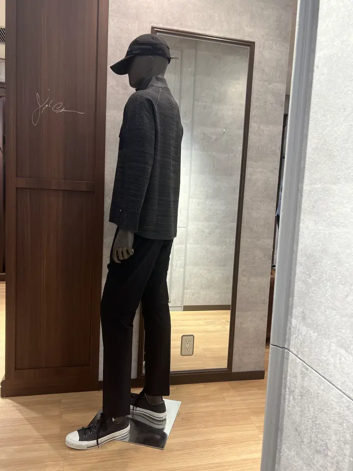 JOSEPH ABBOUD MOUNTAIN 上條 コーディネート画像