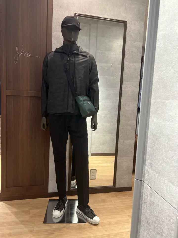 JOSEPH ABBOUD MOUNTAIN 上條 コーディネート画像