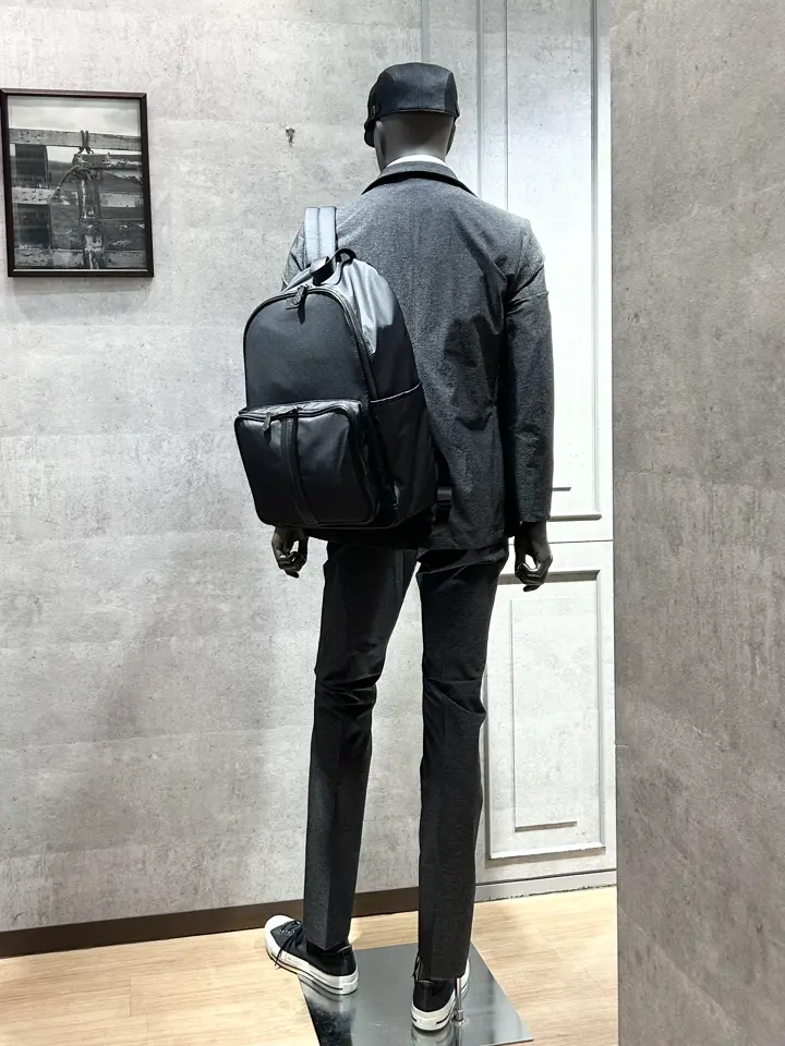 JOSEPH ABBOUD 上條 コーディネート画像