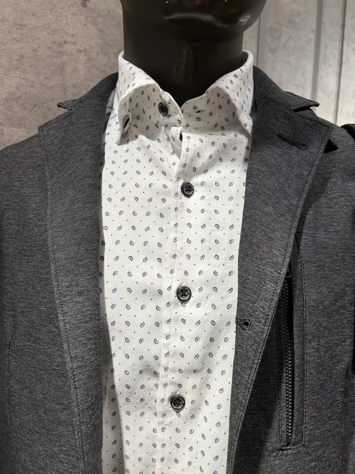 JOSEPH ABBOUD 上條 コーディネート画像