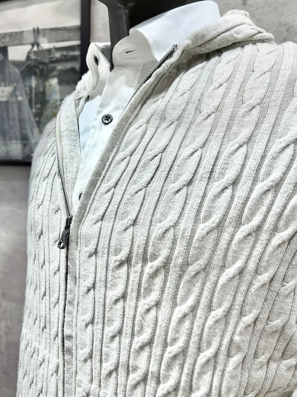 JOSEPH ABBOUD 二澤 コーディネート画像