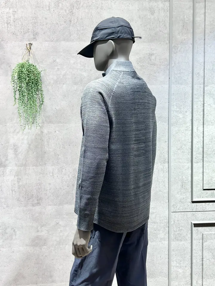 JOSEPH ABBOUD MOUNTAIN 二澤 コーディネート画像