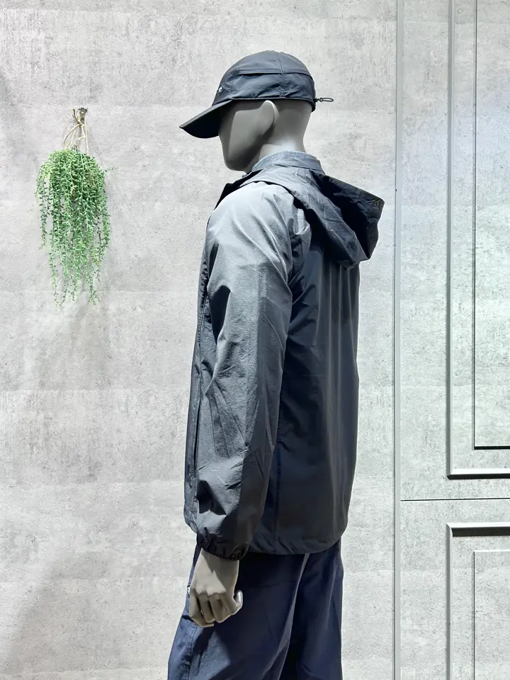 JOSEPH ABBOUD MOUNTAIN 二澤 コーディネート画像