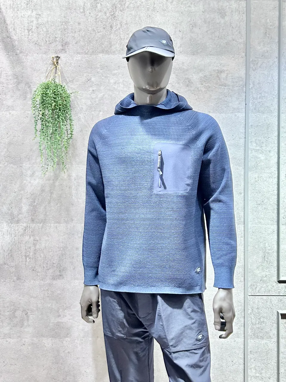 JOSEPH ABBOUD MOUNTAIN 二澤 コーディネート画像