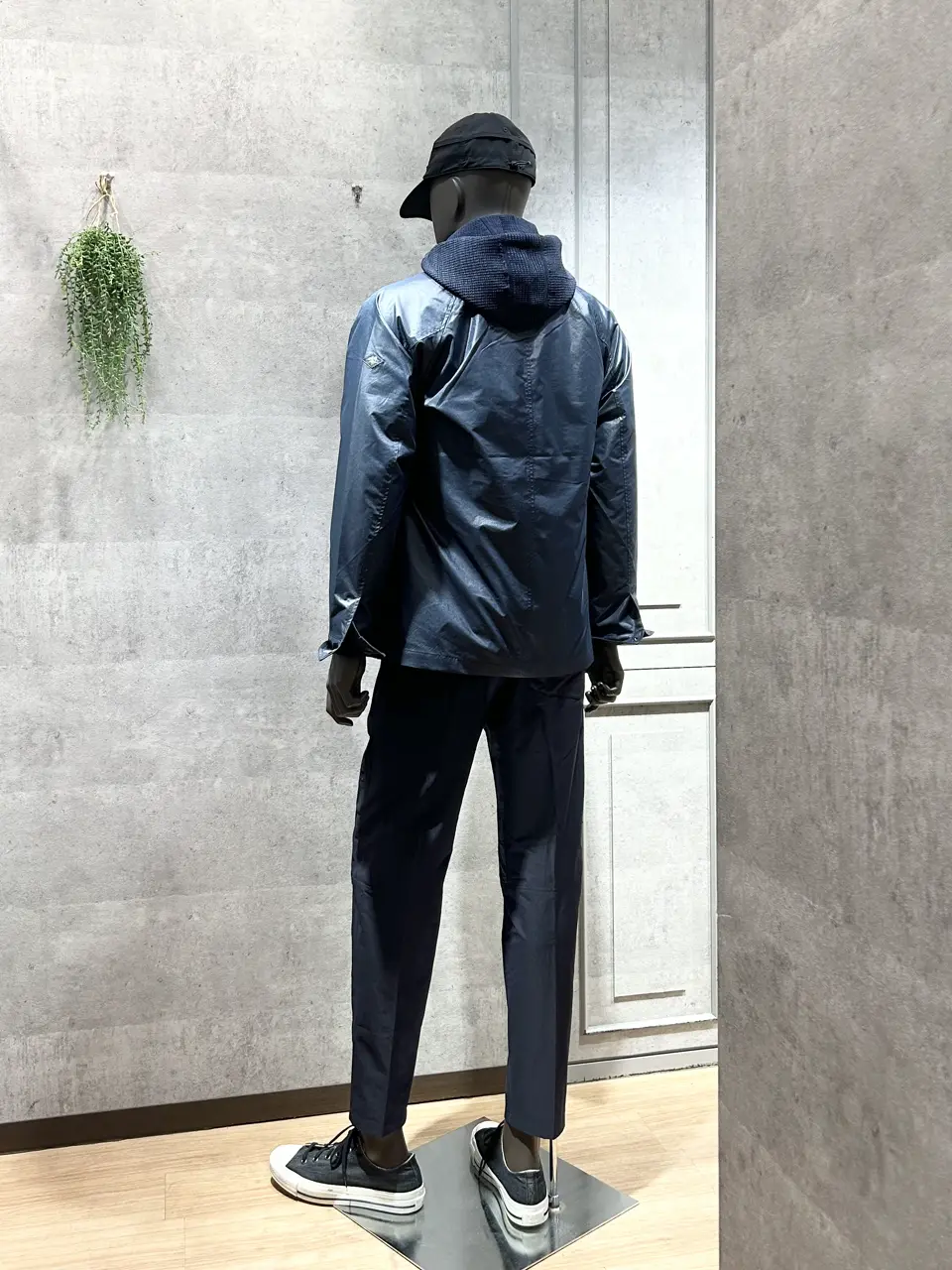 JOSEPH ABBOUD MOUNTAIN 上條 コーディネート画像