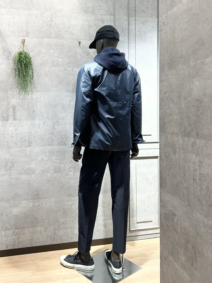 JOSEPH ABBOUD MOUNTAIN 上條 コーディネート画像