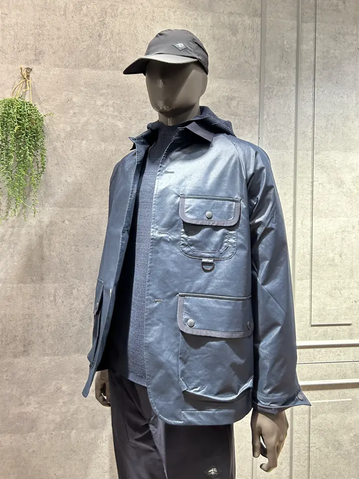 JOSEPH ABBOUD MOUNTAIN 上條 コーディネート画像