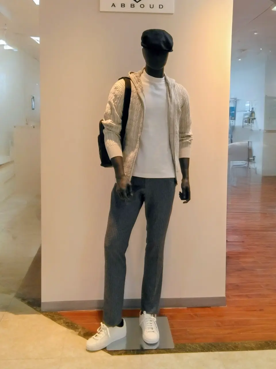  　伊丹 コーディネート画像