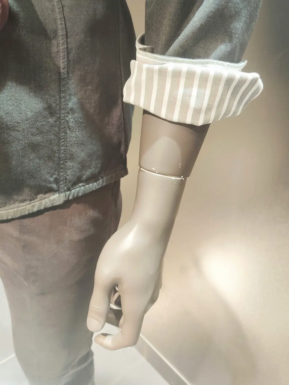 JOSEPH ABBOUD 中島 コーディネート画像