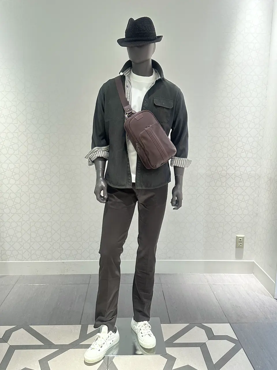 JOSEPH ABBOUD 石川 コーディネート画像