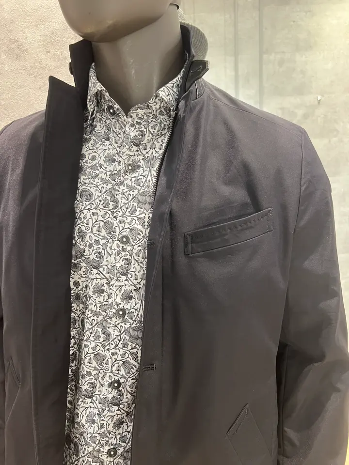 JOSEPH ABBOUD 上條 コーディネート画像