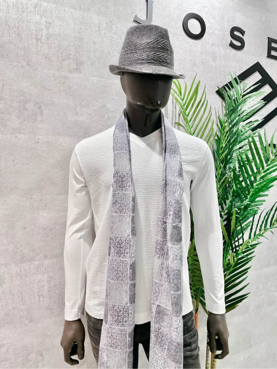 JOSEPH ABBOUD 二澤 コーディネート画像