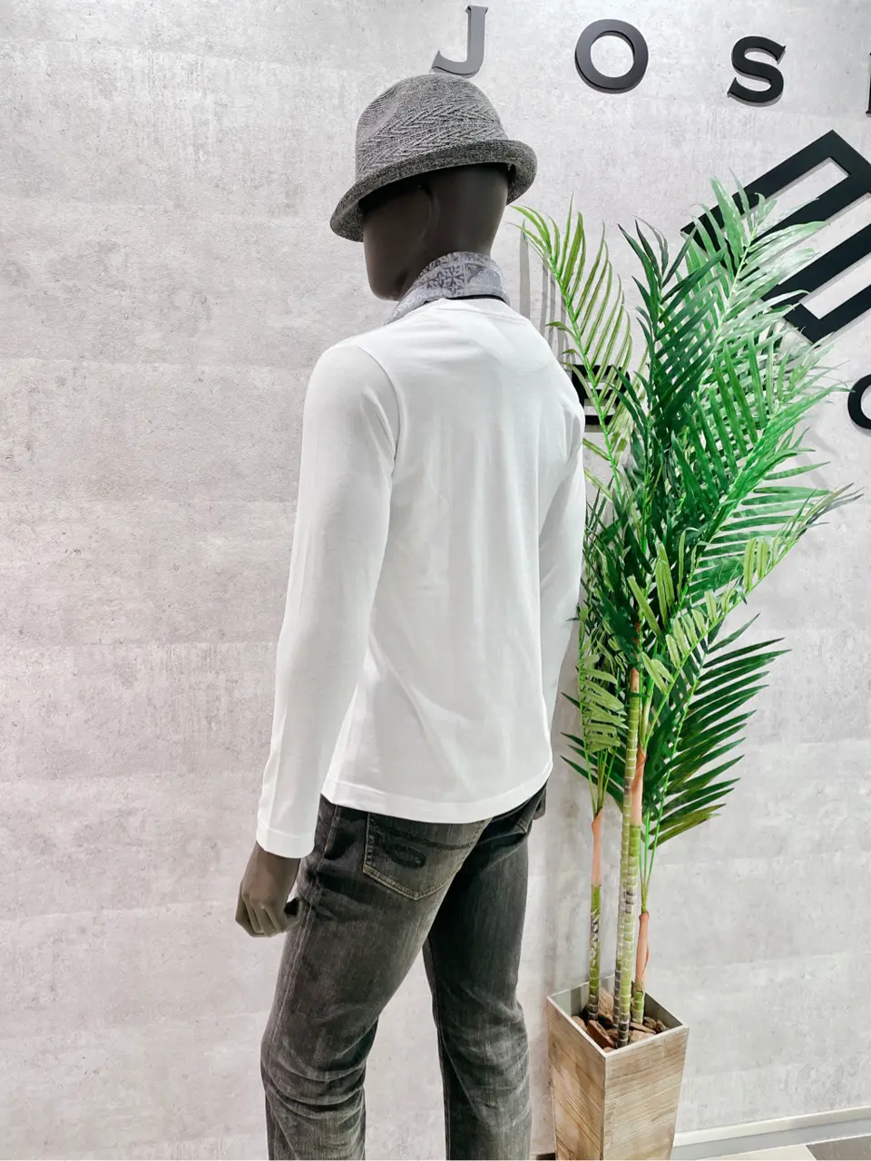 JOSEPH ABBOUD 二澤 コーディネート画像