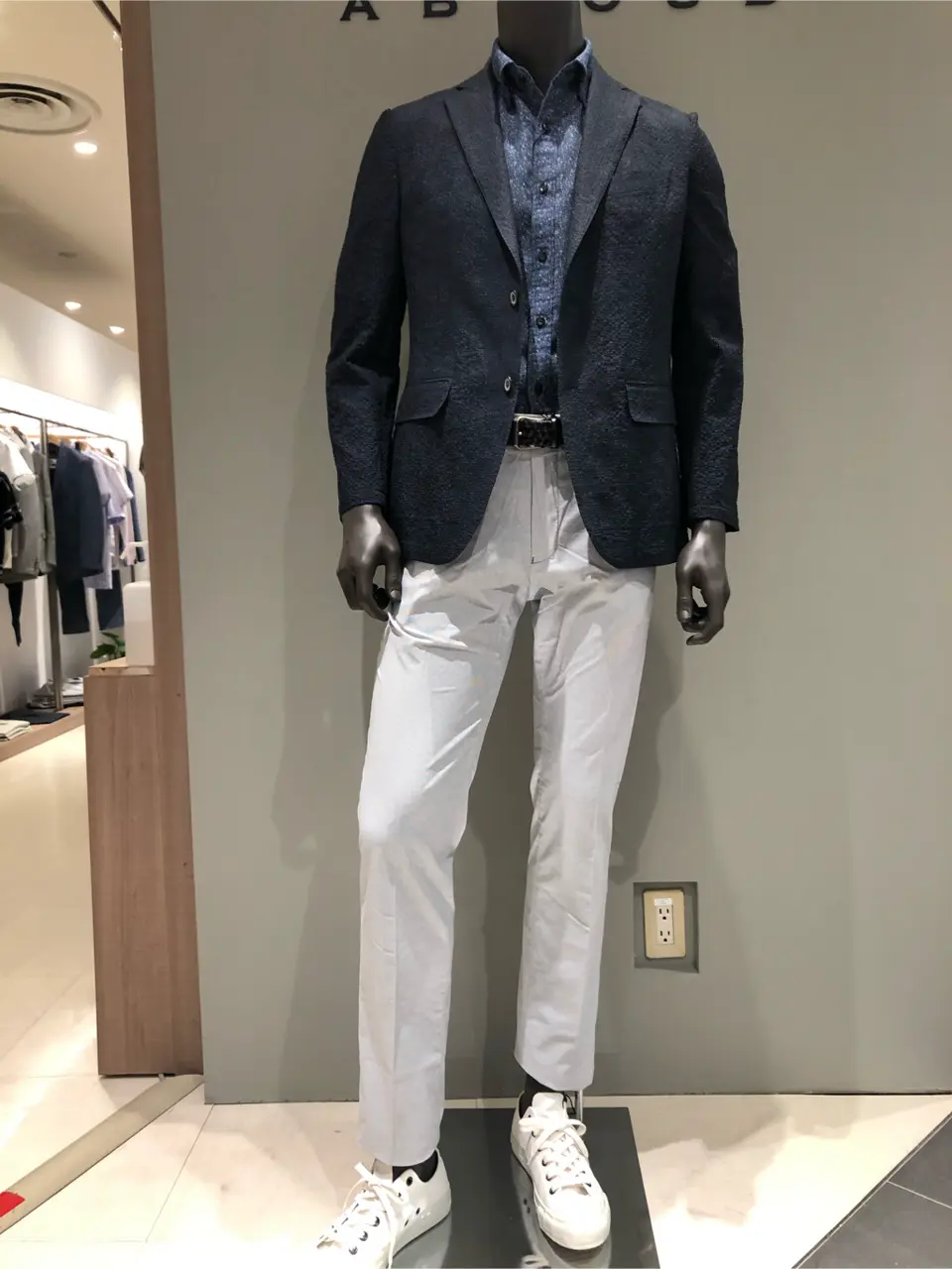 JOSEPH ABBOUD 川田 コーディネート画像