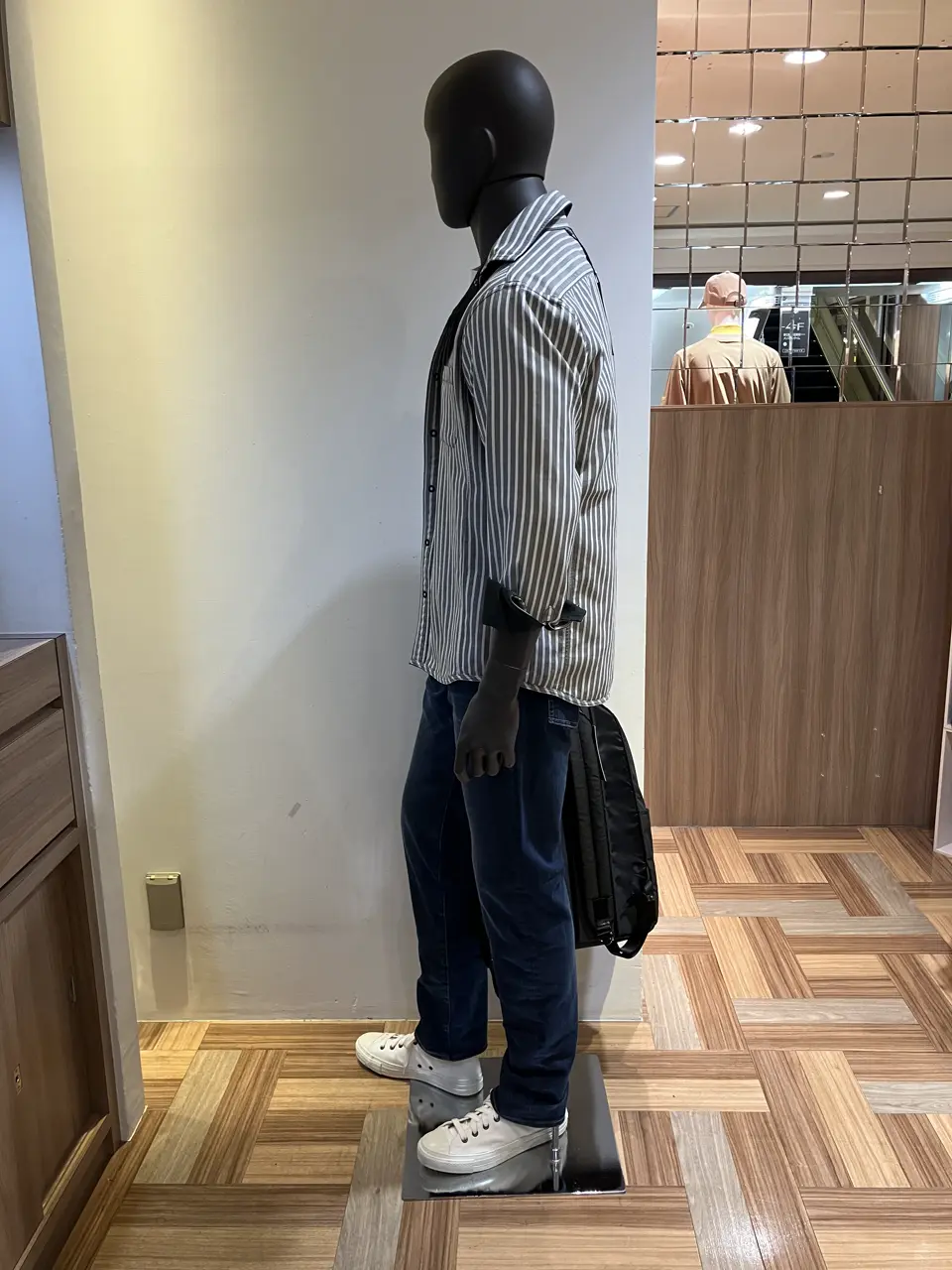 JOSEPH ABBOUD 小城 コーディネート画像