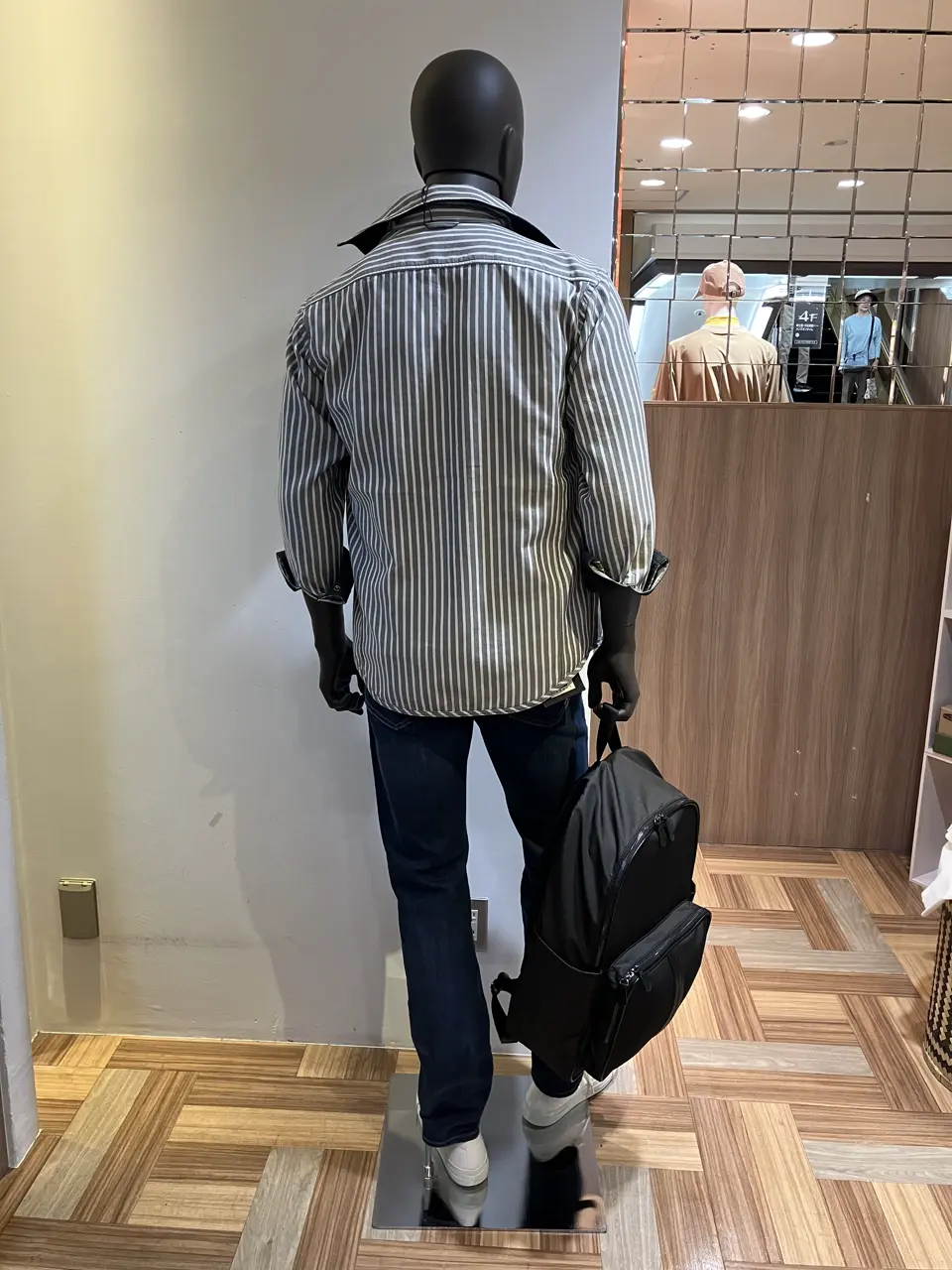 JOSEPH ABBOUD 小城 コーディネート画像