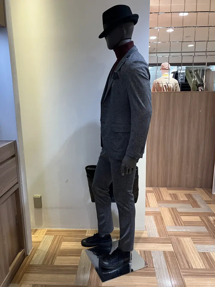 JOSEPH ABBOUD 小城 コーディネート画像