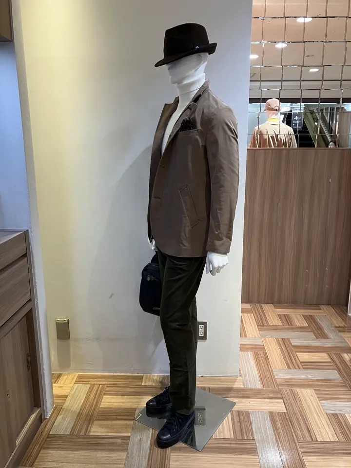 JOSEPH ABBOUD 小城 コーディネート画像