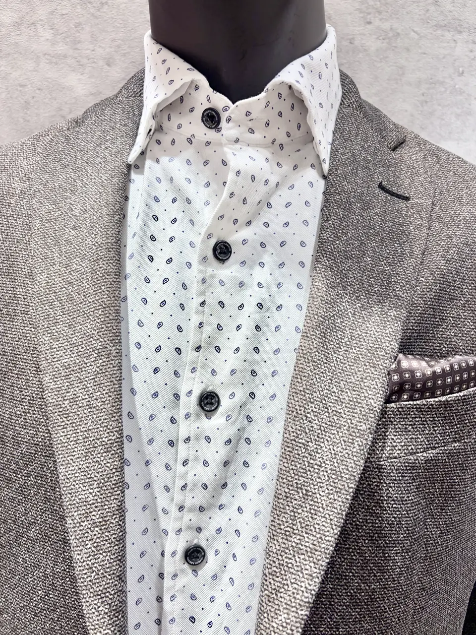 JOSEPH ABBOUD 二澤 コーディネート画像