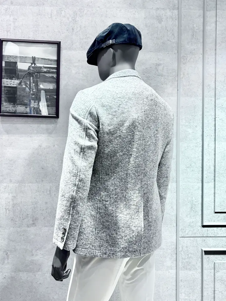 JOSEPH ABBOUD 二澤 コーディネート画像