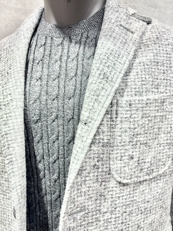 JOSEPH ABBOUD 二澤 コーディネート画像