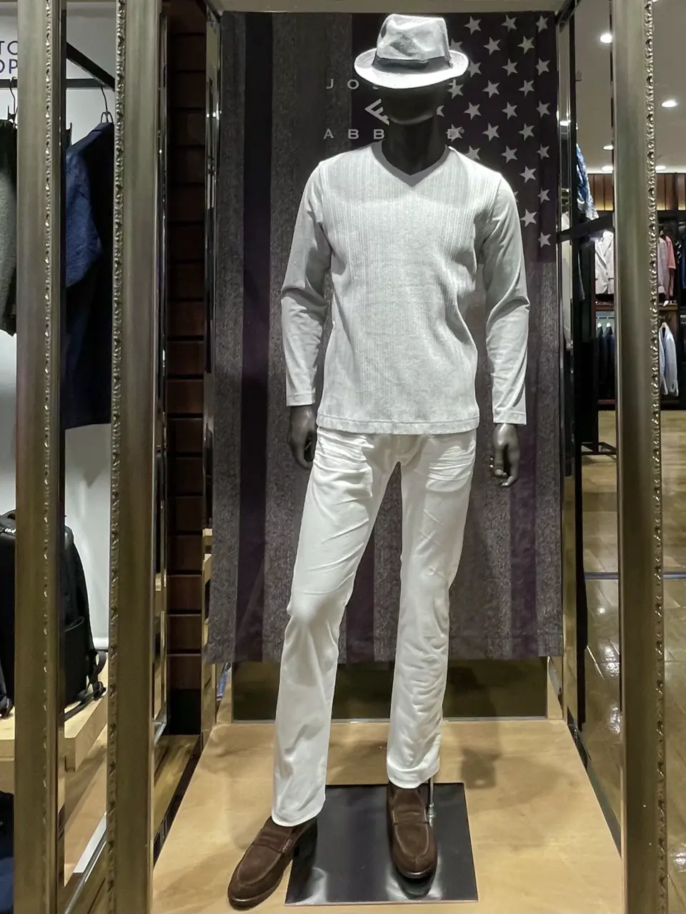 JOSEPH ABBOUD 小田 コーディネート画像