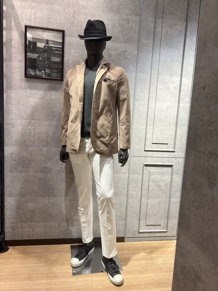 JOSEPH ABBOUD 上條 コーディネート画像