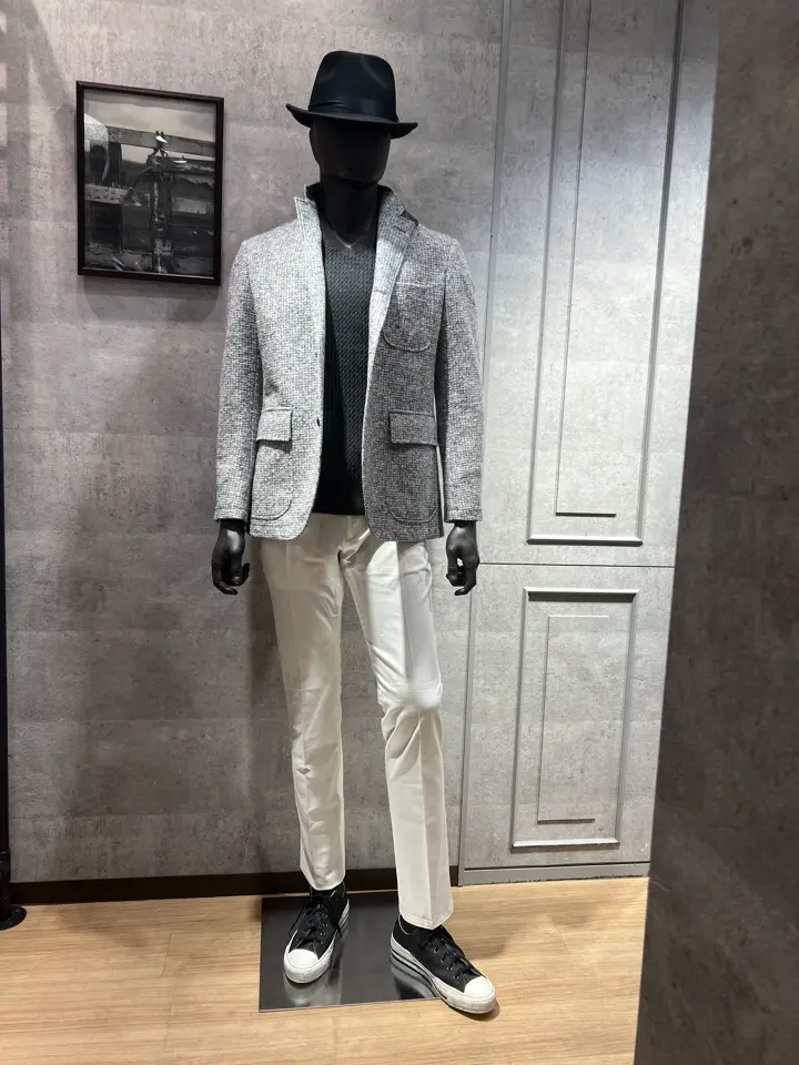 JOSEPH ABBOUD 上條 コーディネート画像