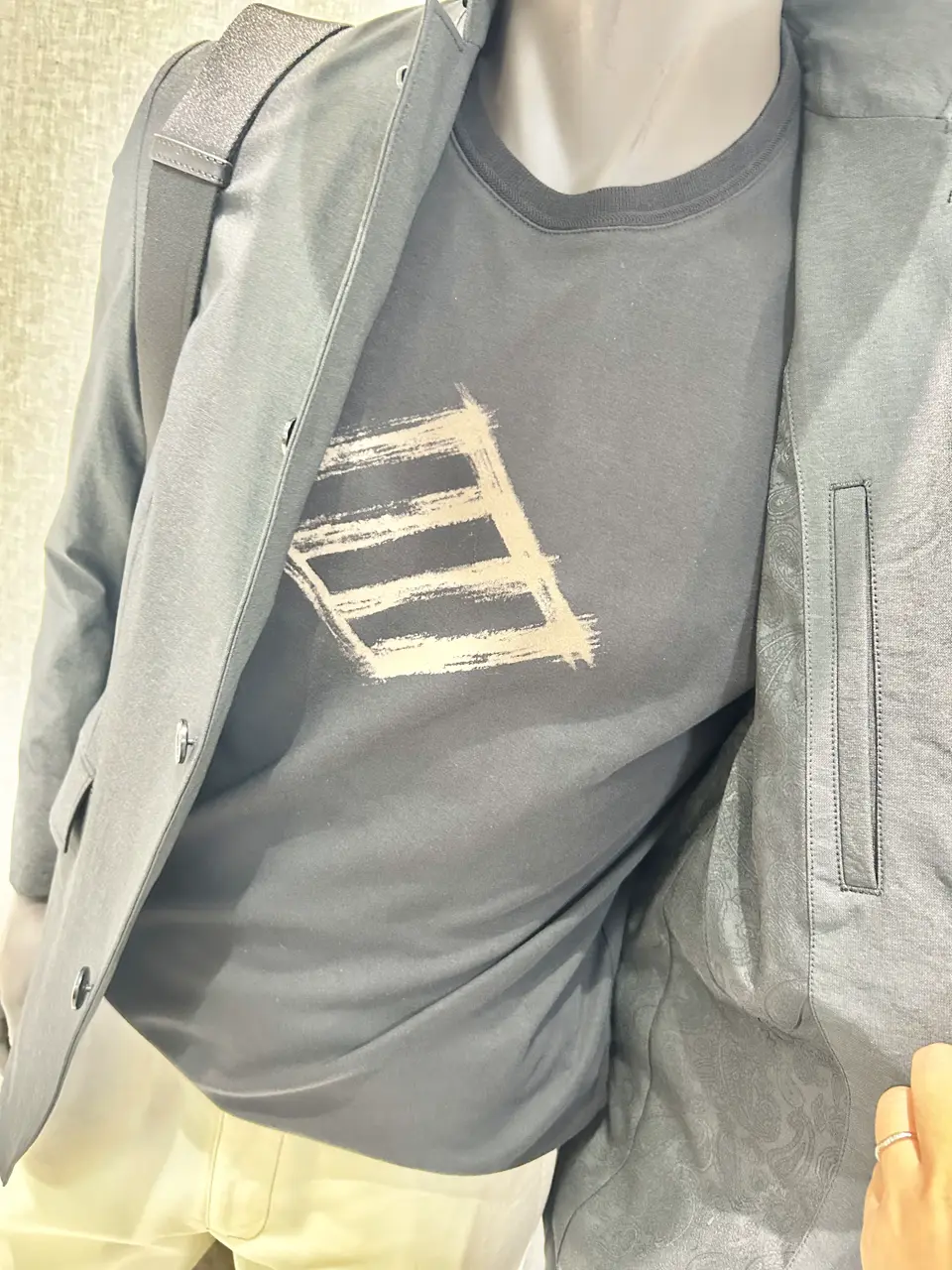 JOSEPH ABBOUD 上田 コーディネート画像