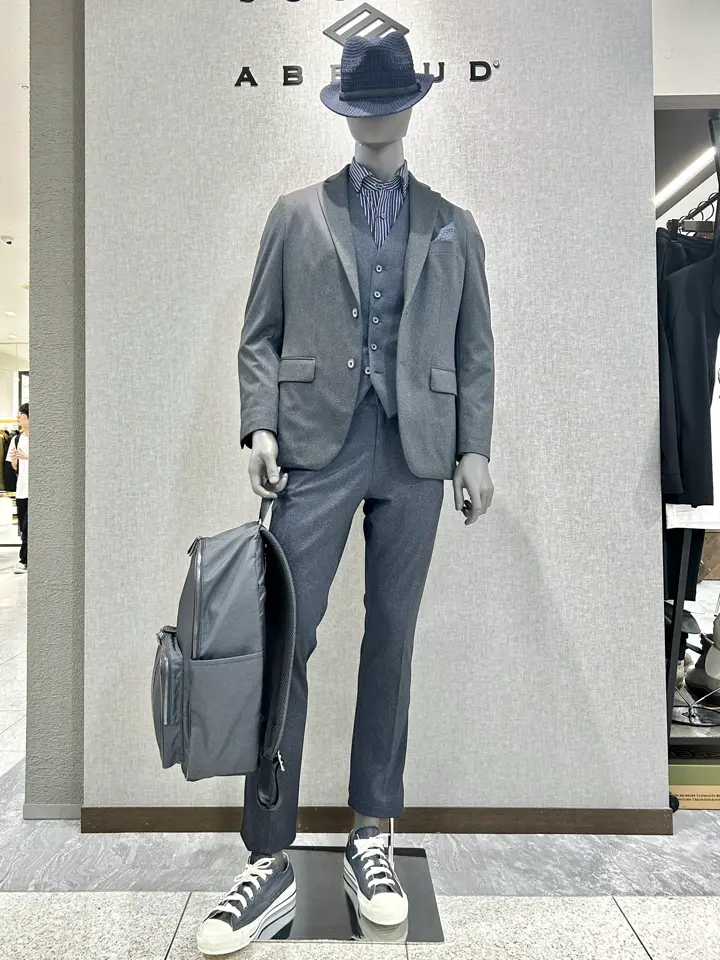 JOSEPH ABBOUD 上田 コーディネート画像