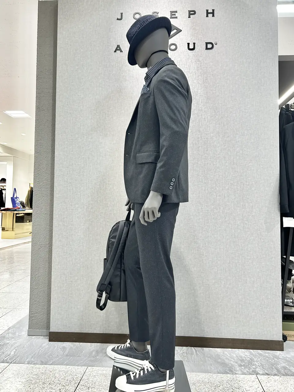 JOSEPH ABBOUD 上田 コーディネート画像