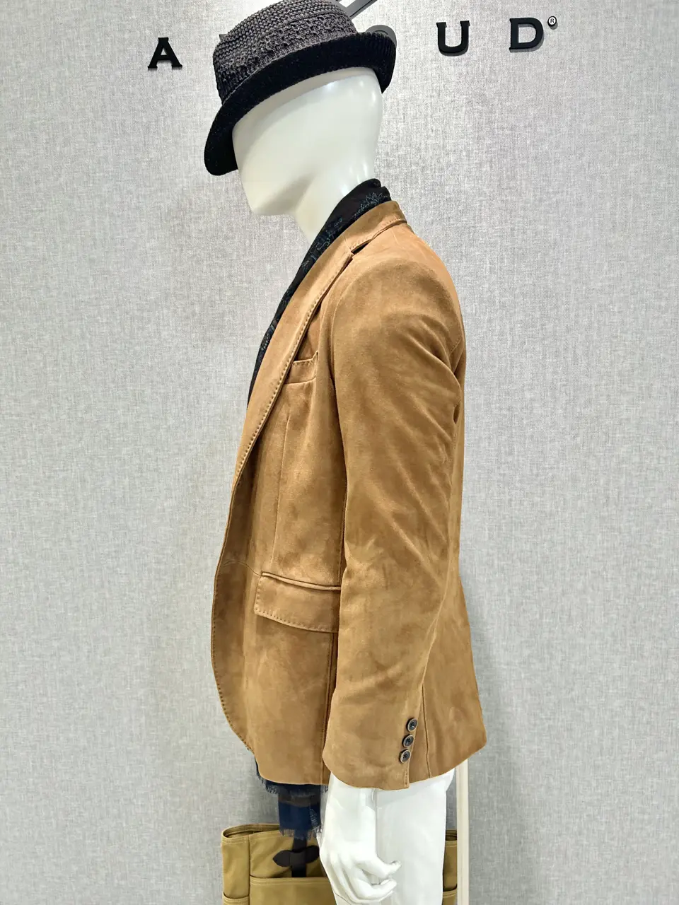 JOSEPH ABBOUD 上田 コーディネート画像