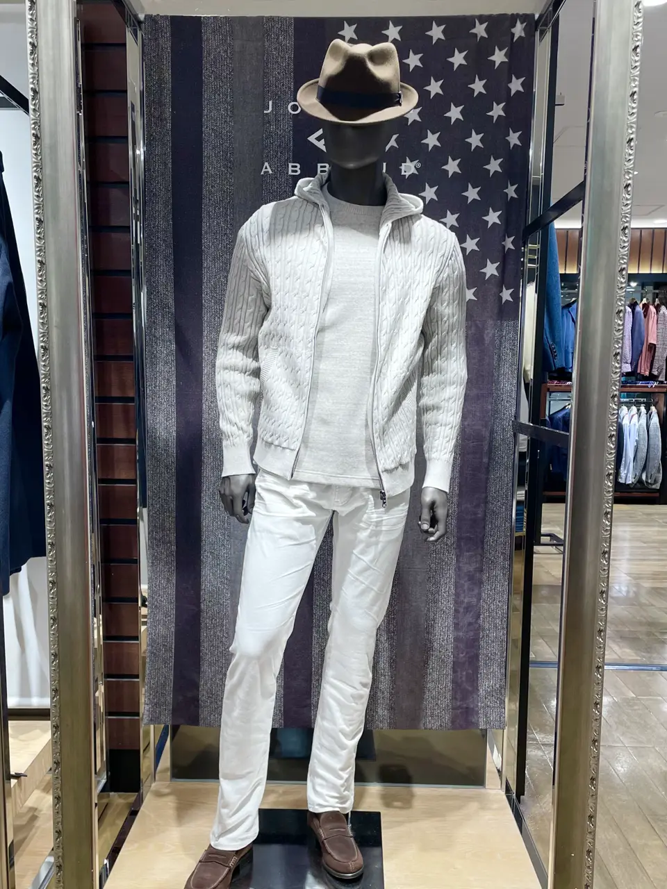 JOSEPH ABBOUD 小田 コーディネート画像