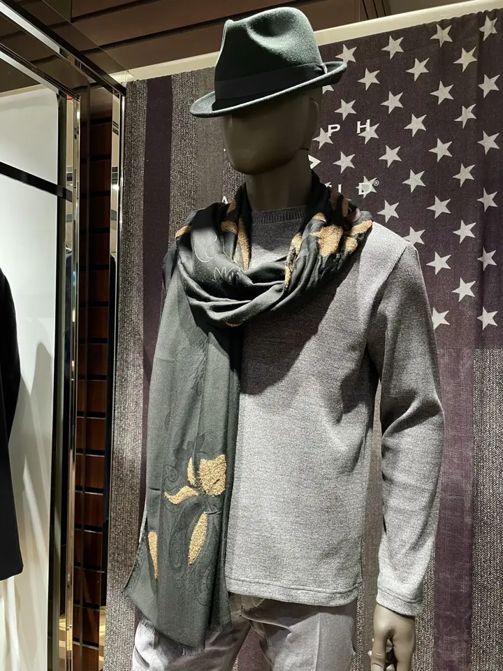 JOSEPH ABBOUD 小田 コーディネート画像