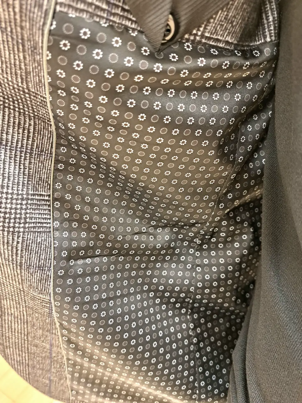 JOSEPH ABBOUD 藤川 コーディネート画像