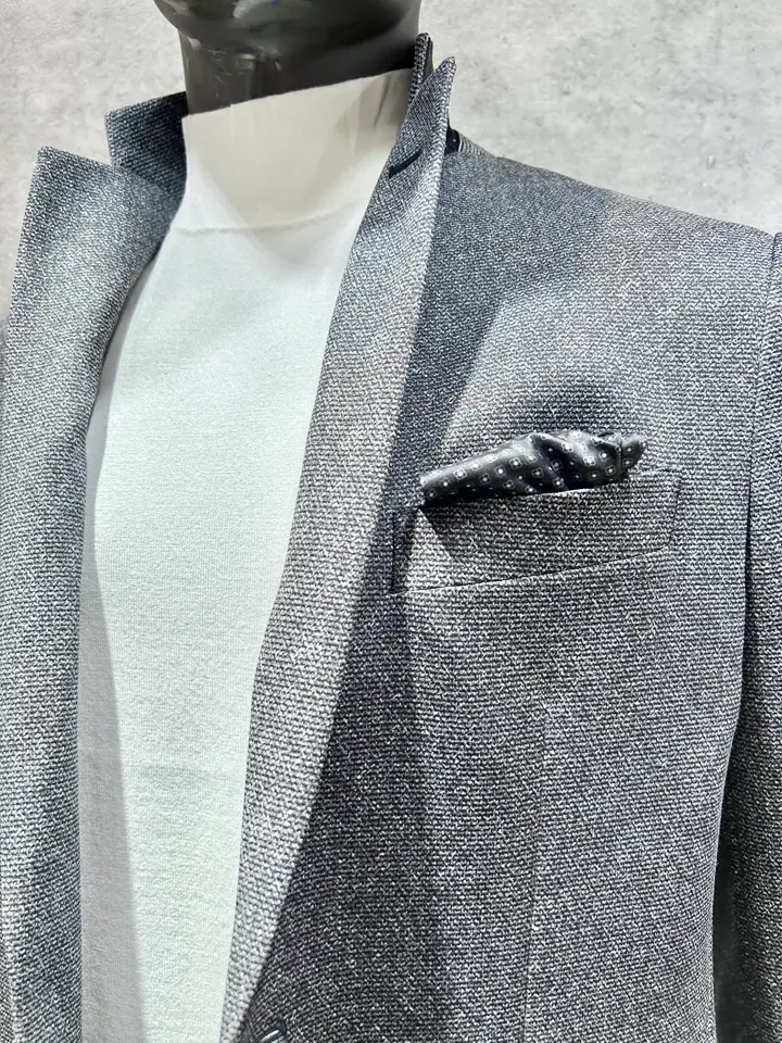 JOSEPH ABBOUD 二澤 コーディネート画像