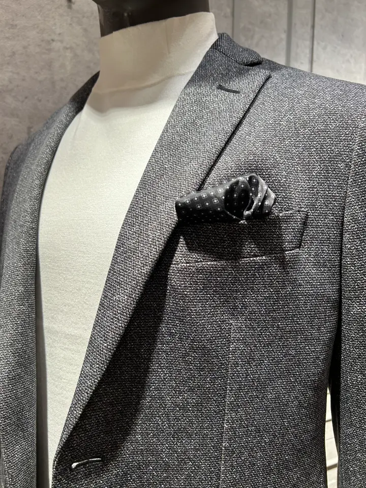 JOSEPH ABBOUD 上條 コーディネート画像