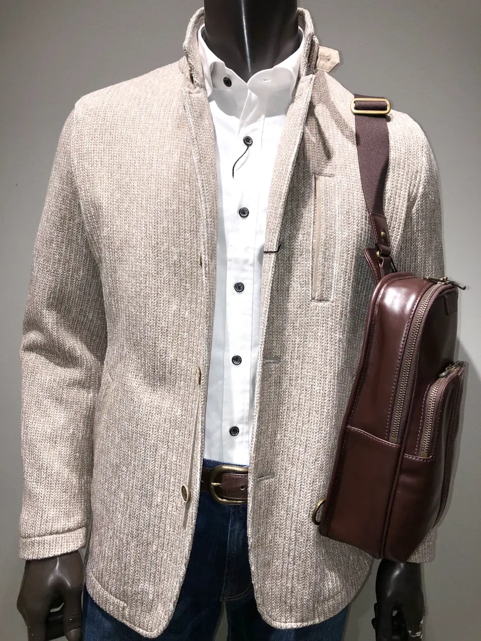 JOSEPH ABBOUD 川田 コーディネート画像