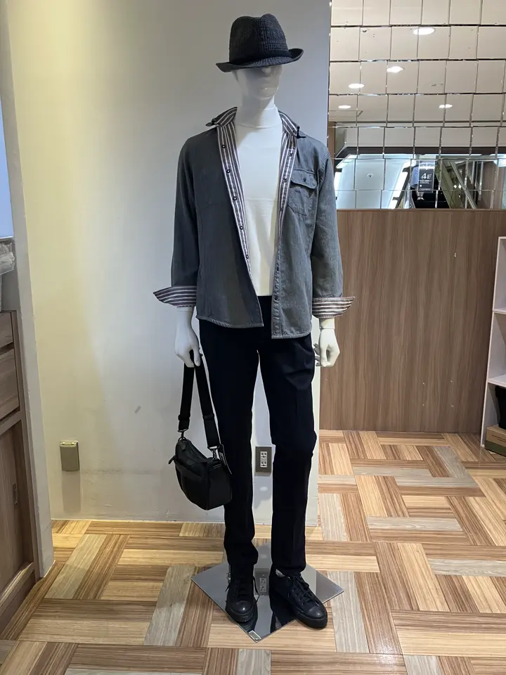 JOSEPH ABBOUD 小城 コーディネート画像