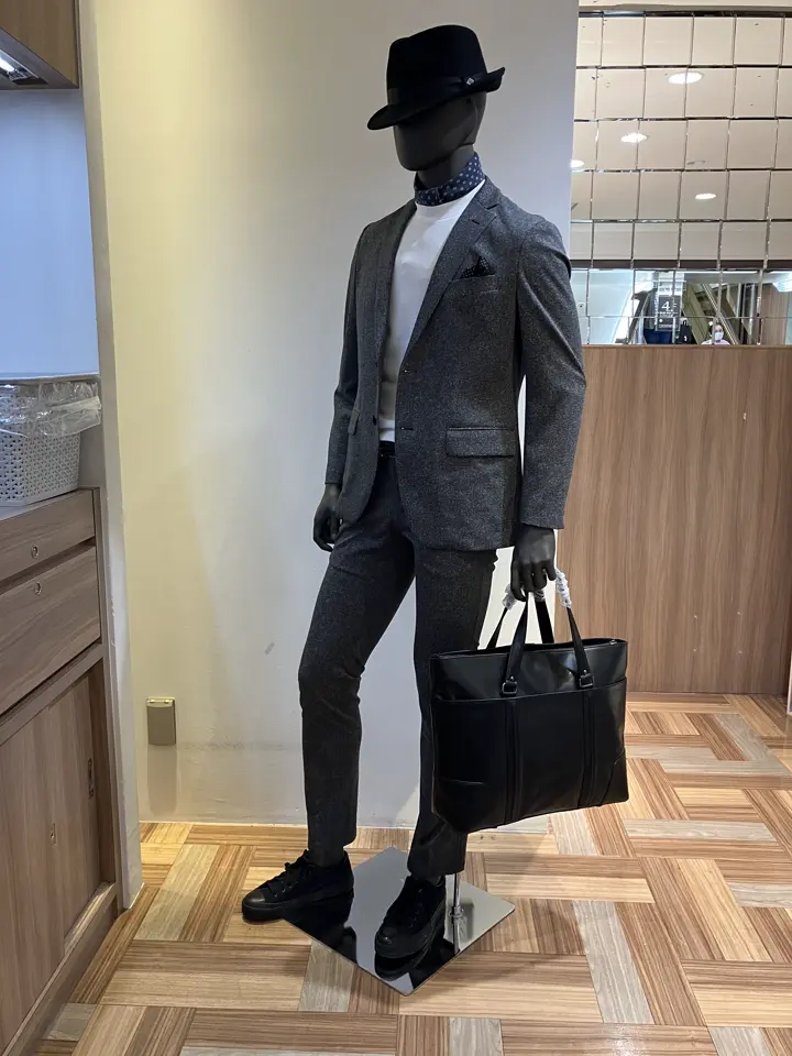 JOSEPH ABBOUD 小城 コーディネート画像