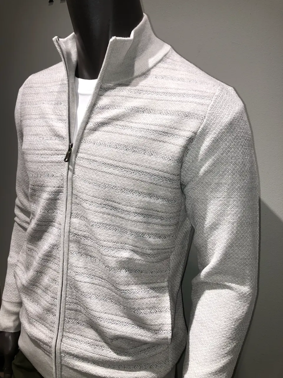 JOSEPH ABBOUD 川田 コーディネート画像