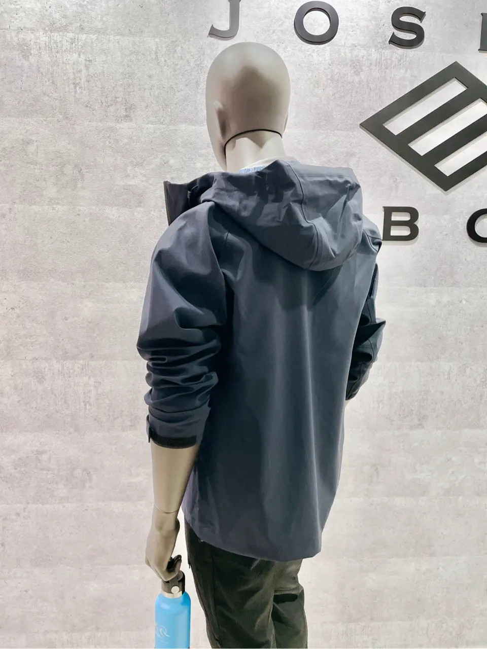 JOSEPH ABBOUD 二澤 コーディネート画像