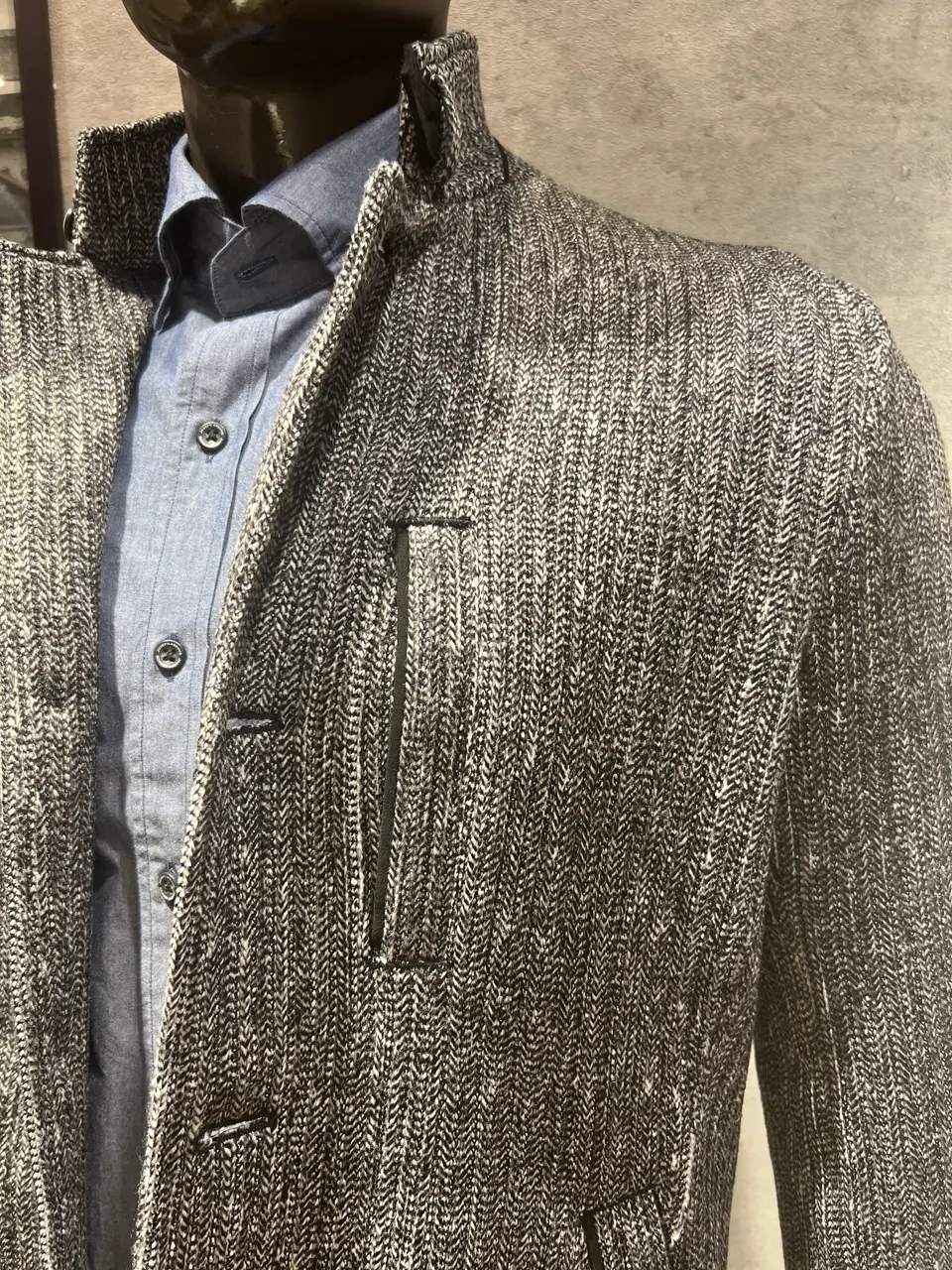 JOSEPH ABBOUD 上條 コーディネート画像