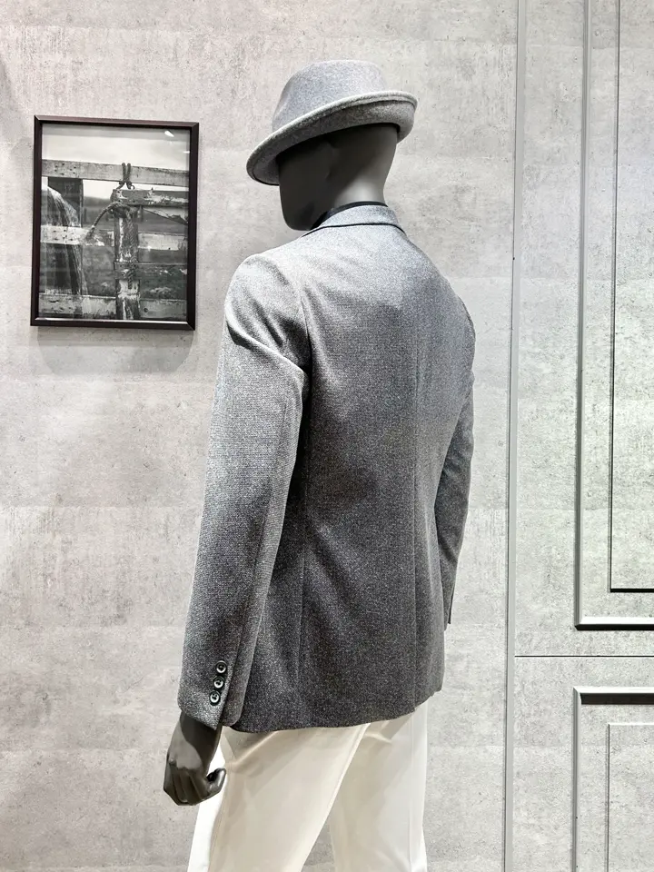 JOSEPH ABBOUD 二澤 コーディネート画像