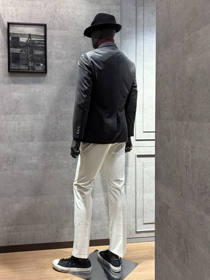 JOSEPH ABBOUD 上條 コーディネート画像