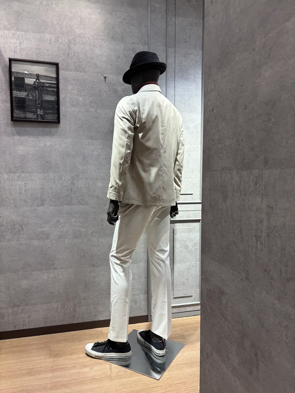 JOSEPH ABBOUD 上條 コーディネート画像