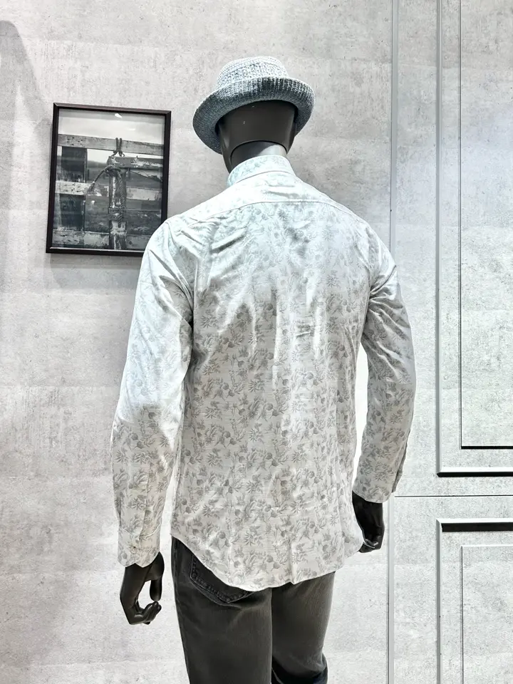 JOSEPH ABBOUD 二澤 コーディネート画像