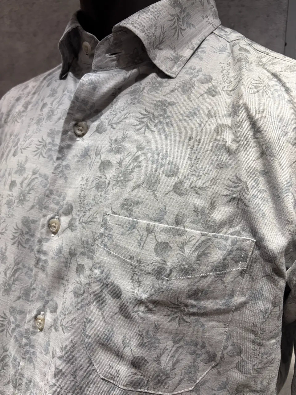 JOSEPH ABBOUD 上條 コーディネート画像