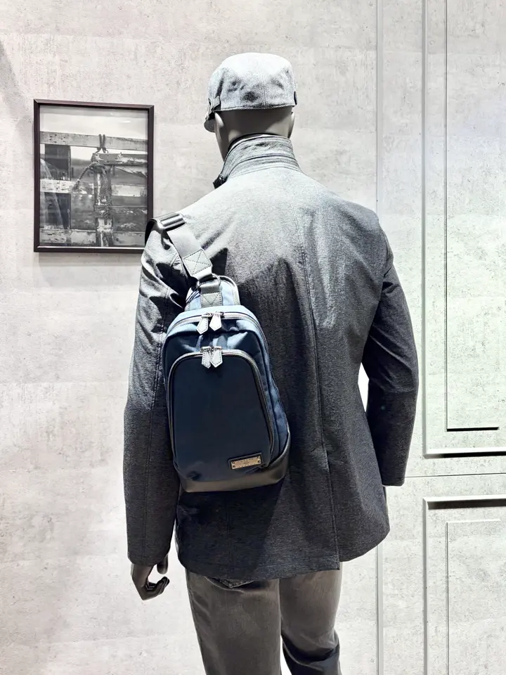 JOSEPH ABBOUD 二澤 コーディネート画像